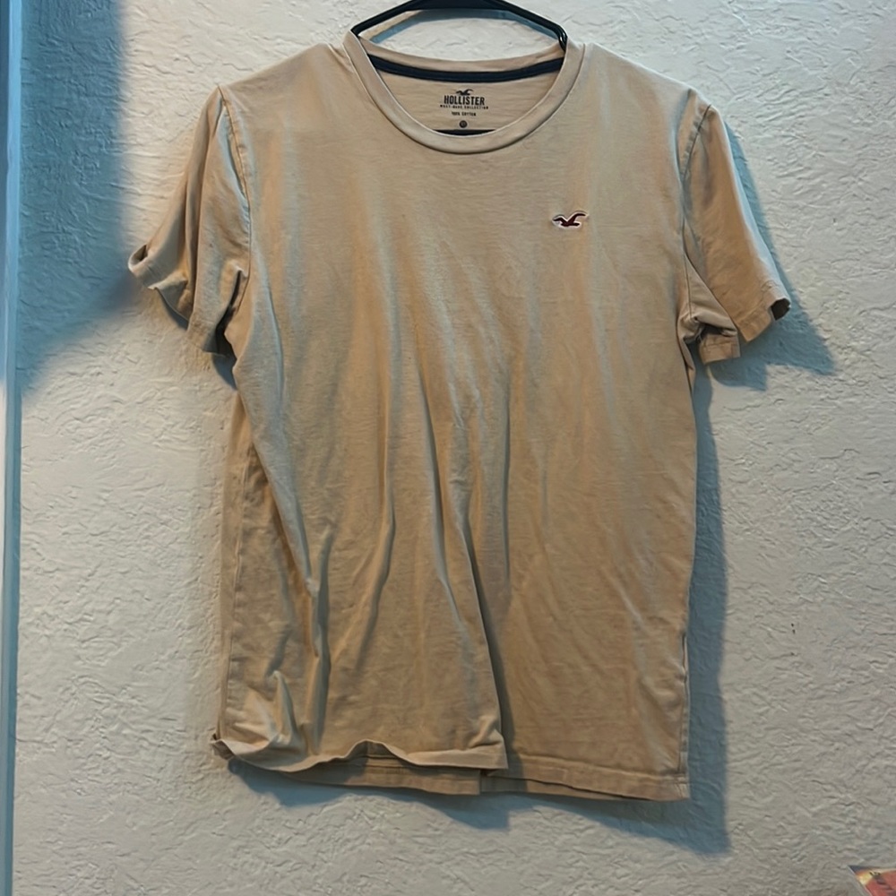 Hollister shirt